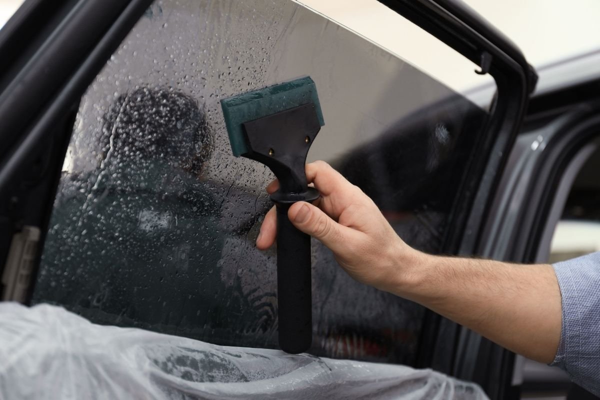 Lámina de seguridad instalada en auto